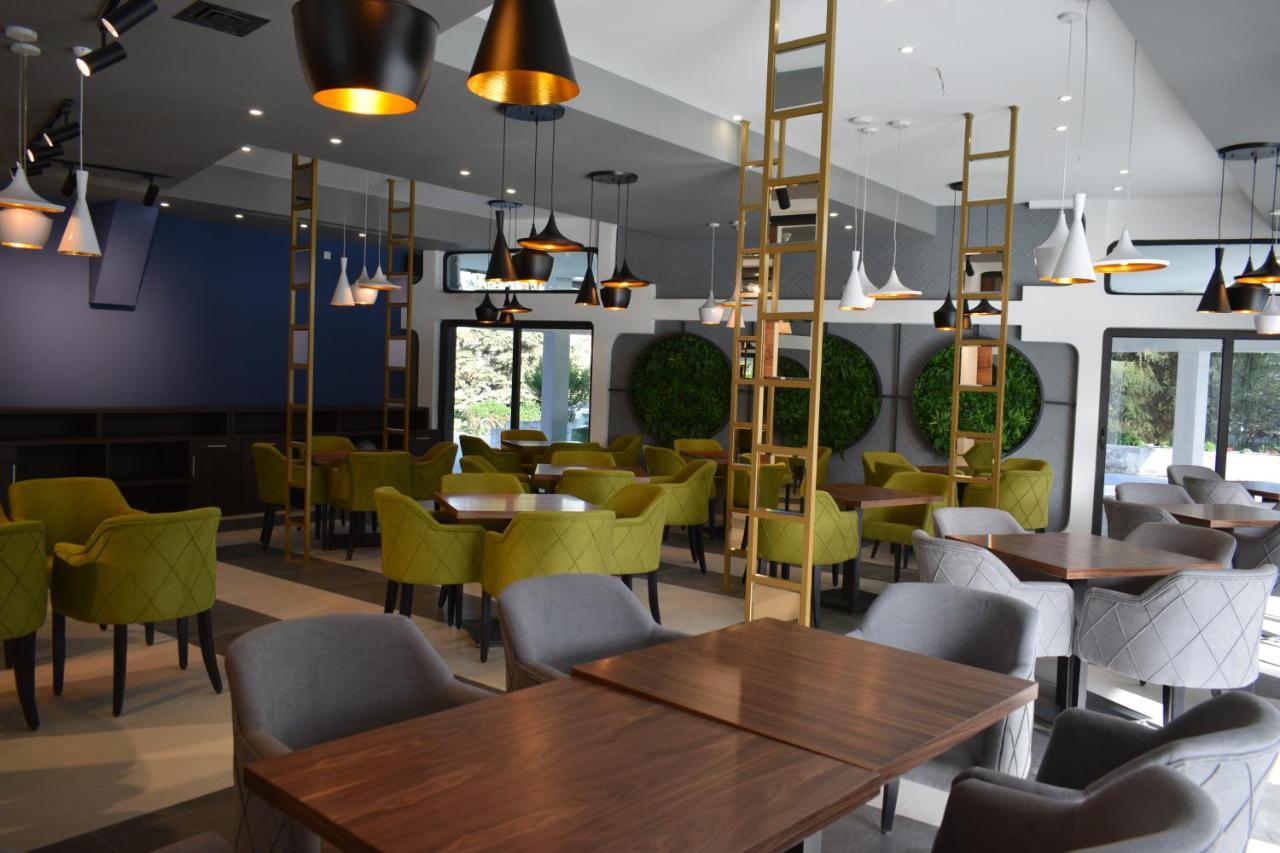 Hotel Prenociste Srebrno Jezero Veliko Gradište Exterior foto